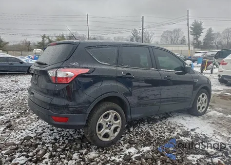 2018 Ford Escape S z USA, uszkodzony, nr VIN 1FMCU0F72JUC77583
